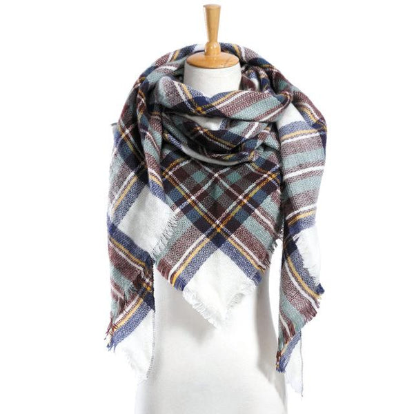 Fashionable Checkered Scarf
